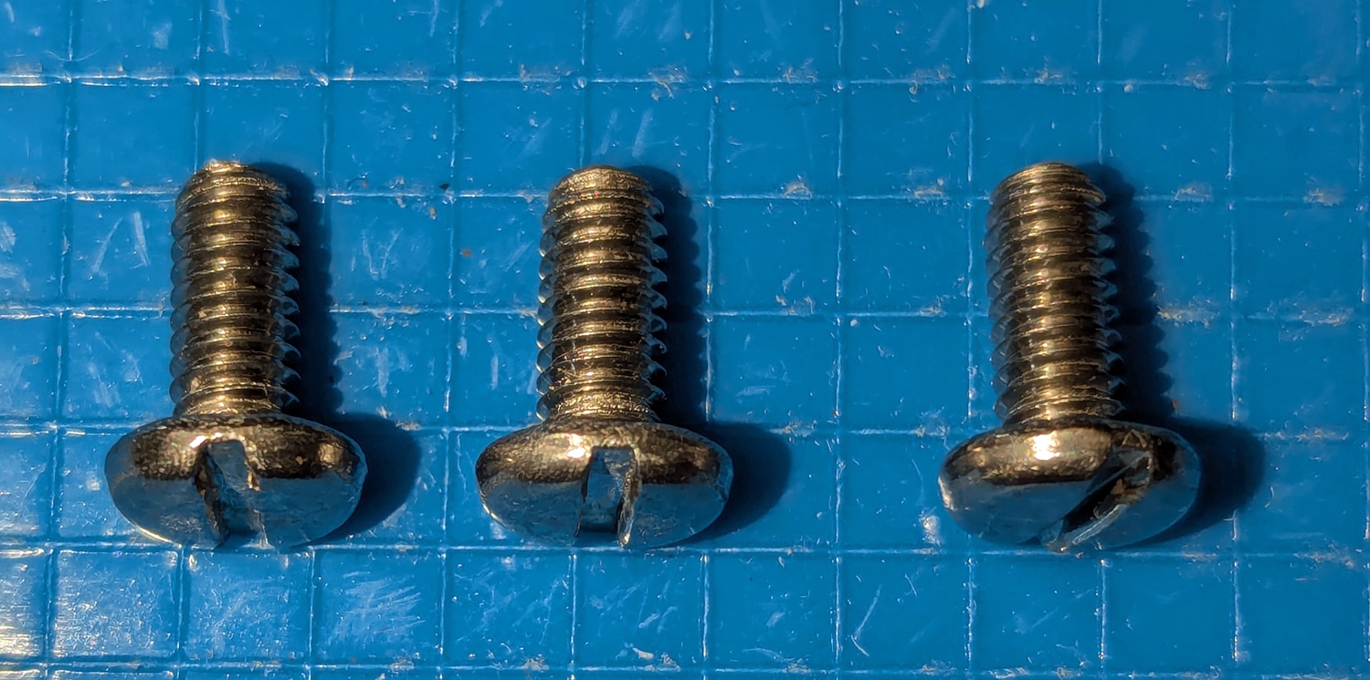 Screw, PN SL, SS, #8-32 THD SZ, Pkg./3 4 close up
