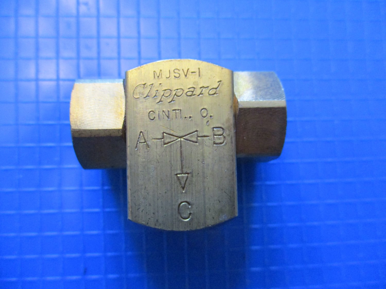 Shuttle Control Valve