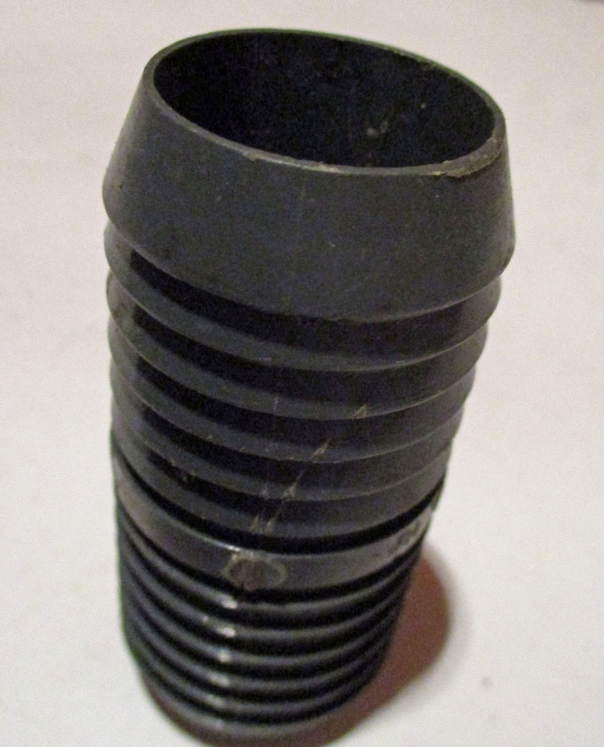 Coupling, Barbed 1 1/4" PVC 3 1/16"L 4 Slip-Fit 1 1/4" Plastic 3 1/16"L