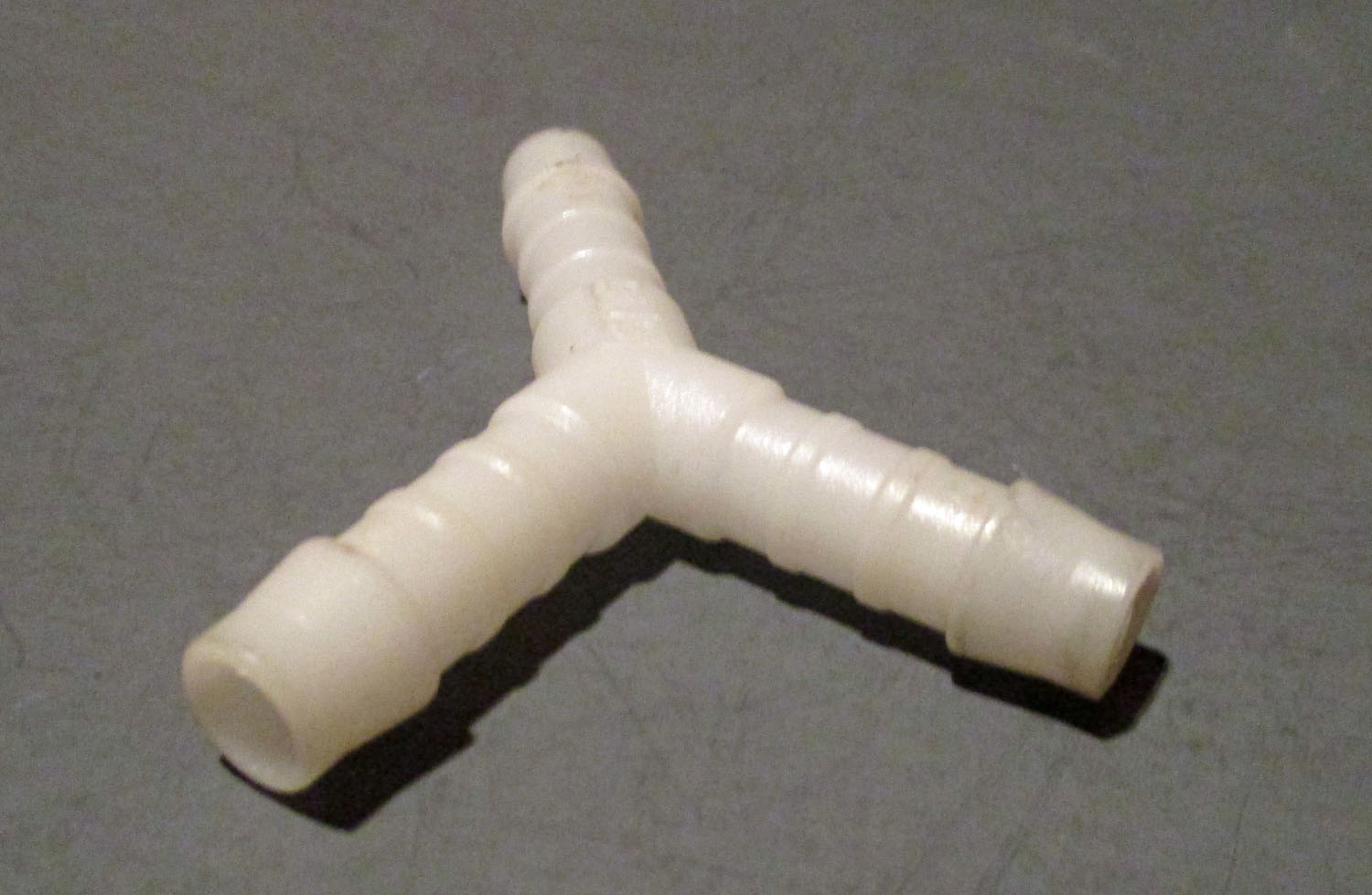 Connector Y, Barbed x Barbed x Barbed 5/16″OD