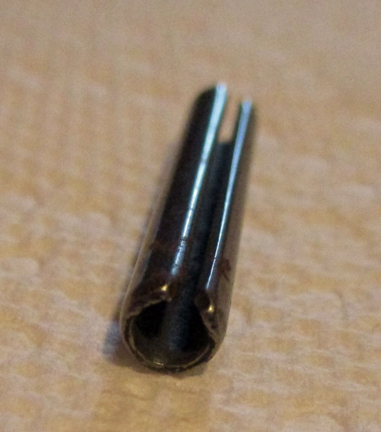 Roll Pin w/Slot, 1-1/32"L 4 Pin Roll w/Slot 1"L