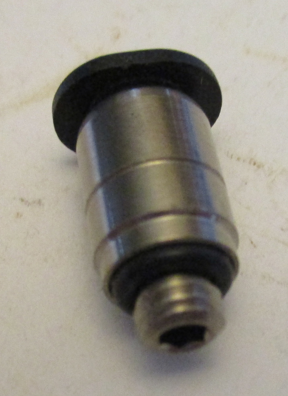 Fitting, Compact Straight Slip Fit 5/32" x 10-32" UNF 4 Fitting, Compact Straight Round 5/32" x 10-32" UNF
