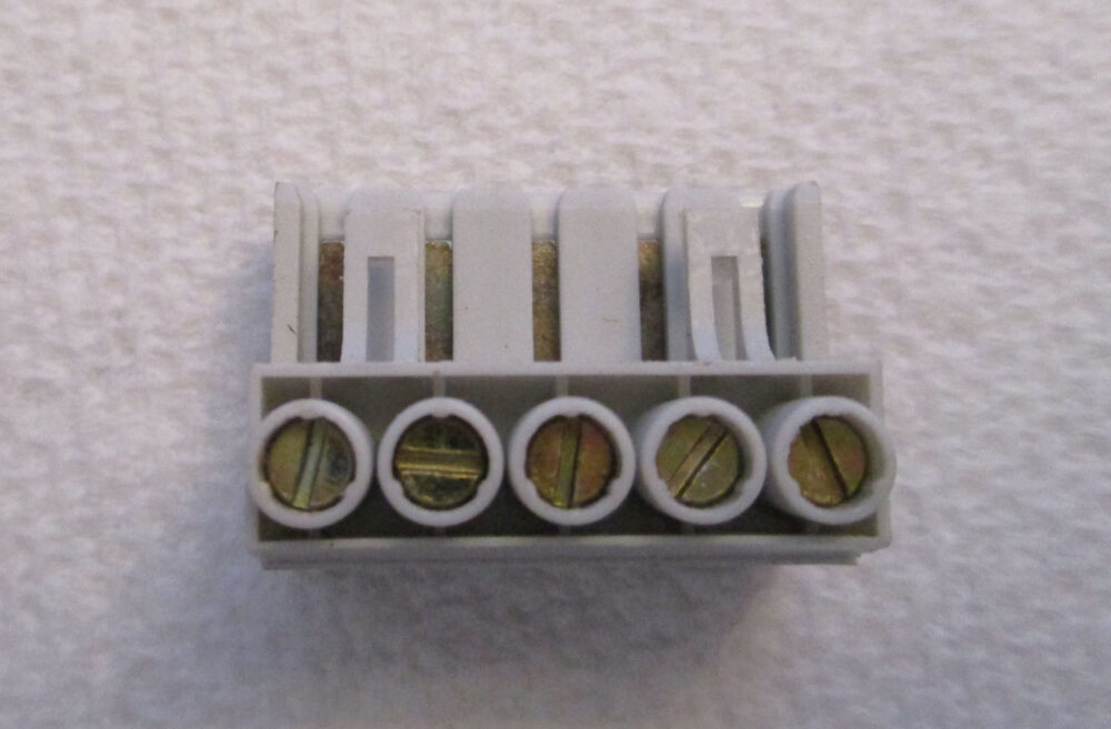 Terminal Plug Omni 5 Place Grey 1&Amp;Quot;L