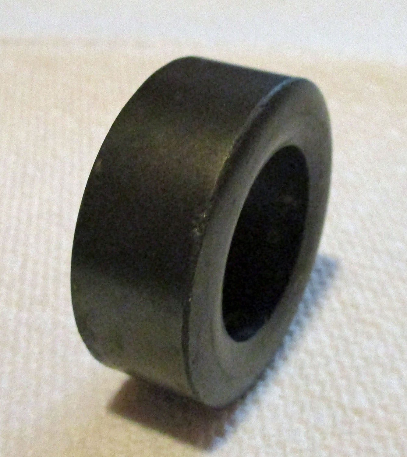 Ring Ceramic 1 9/16&Amp;Quot;Od, 15/16&Amp;Quot;Id