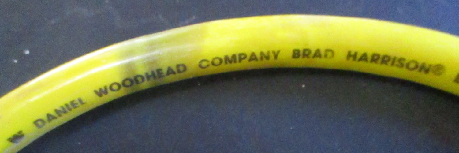 Cable Comm. 4-Pin Female 90° Plug 5'L