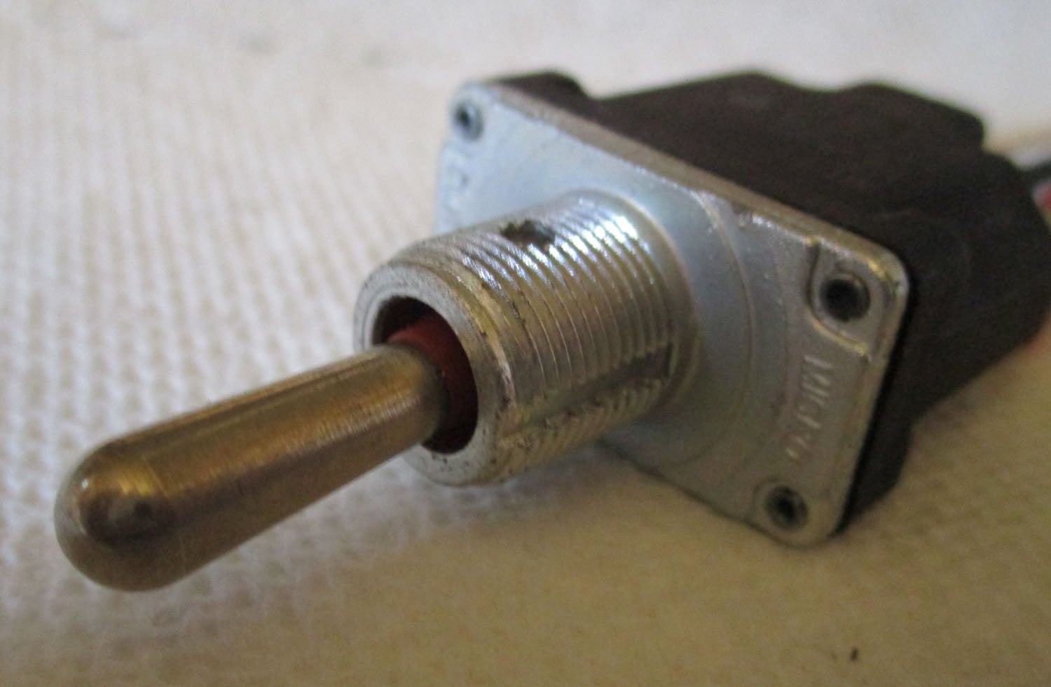 Switch Toggle 7750-0034-444 9 Switch Toggle 7750-0034-444
