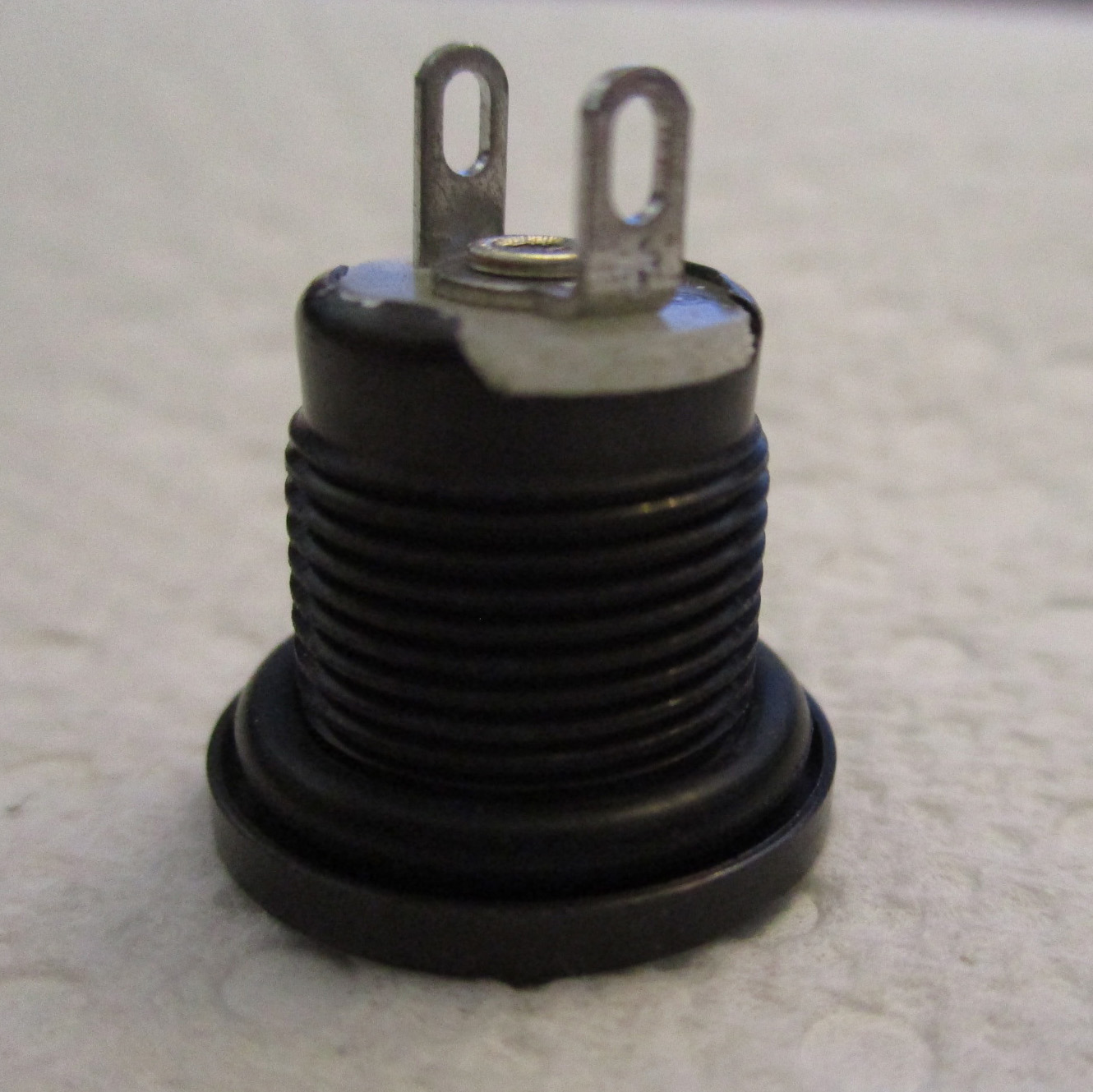 Holder, Bulb 9 Holder Bulb