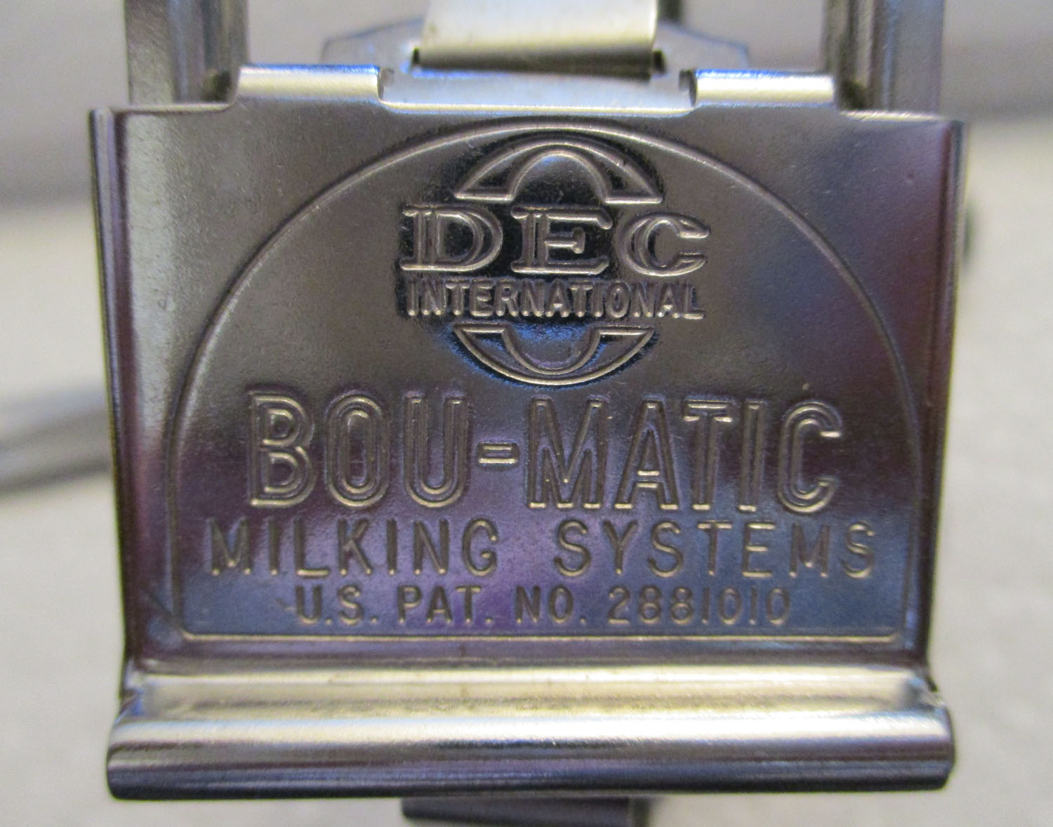 Valve Milk Clamp-On 8 Valve Milk Clamp-On