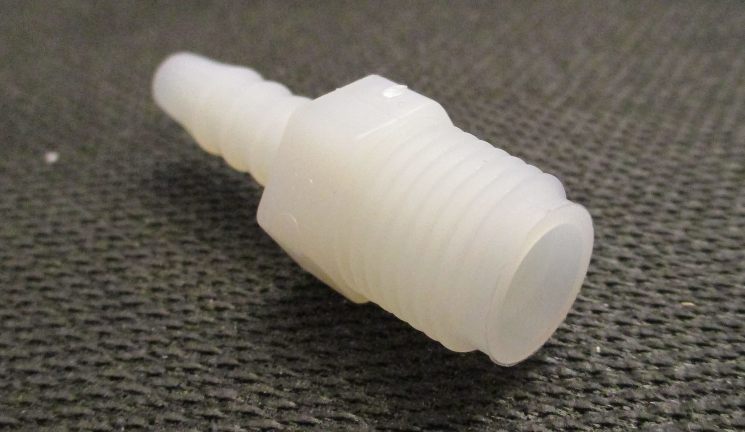 Fitting Hose 1/4" Barbed and Threaded 5 Fitting Hose 1/4" Barbed and Threaded