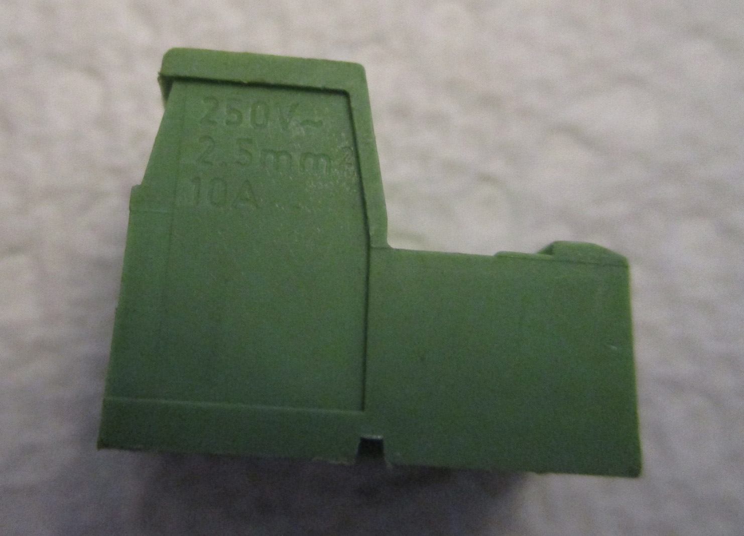 Terminal Plug 2 Place 250V 2.5Mm 10A, 13/16&Amp;Quot;L