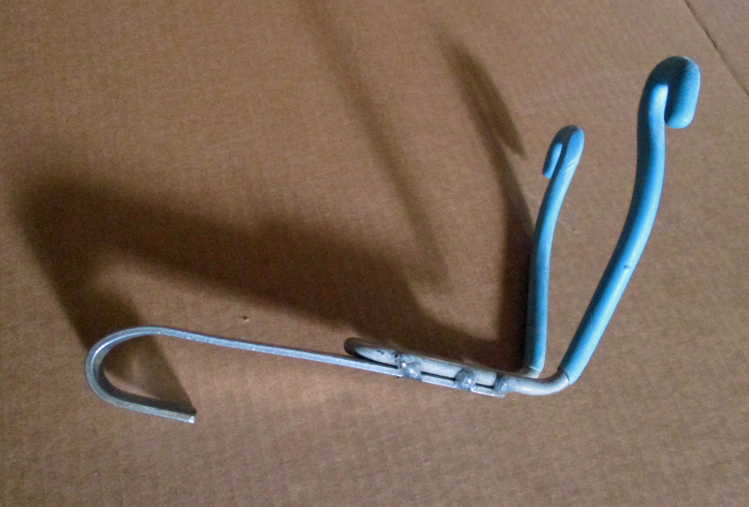 Bracket Detacher Blue