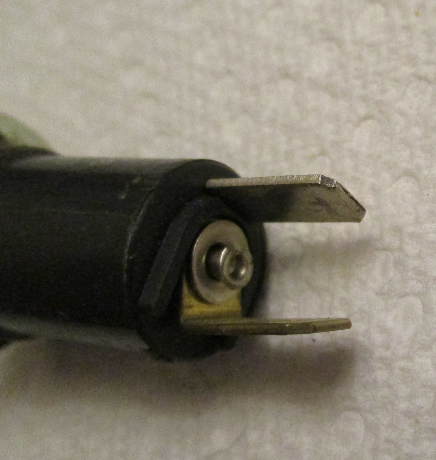 Light Holder 2 Prong 3W 125V 5 Light Holder 2 Prong 3W 125V