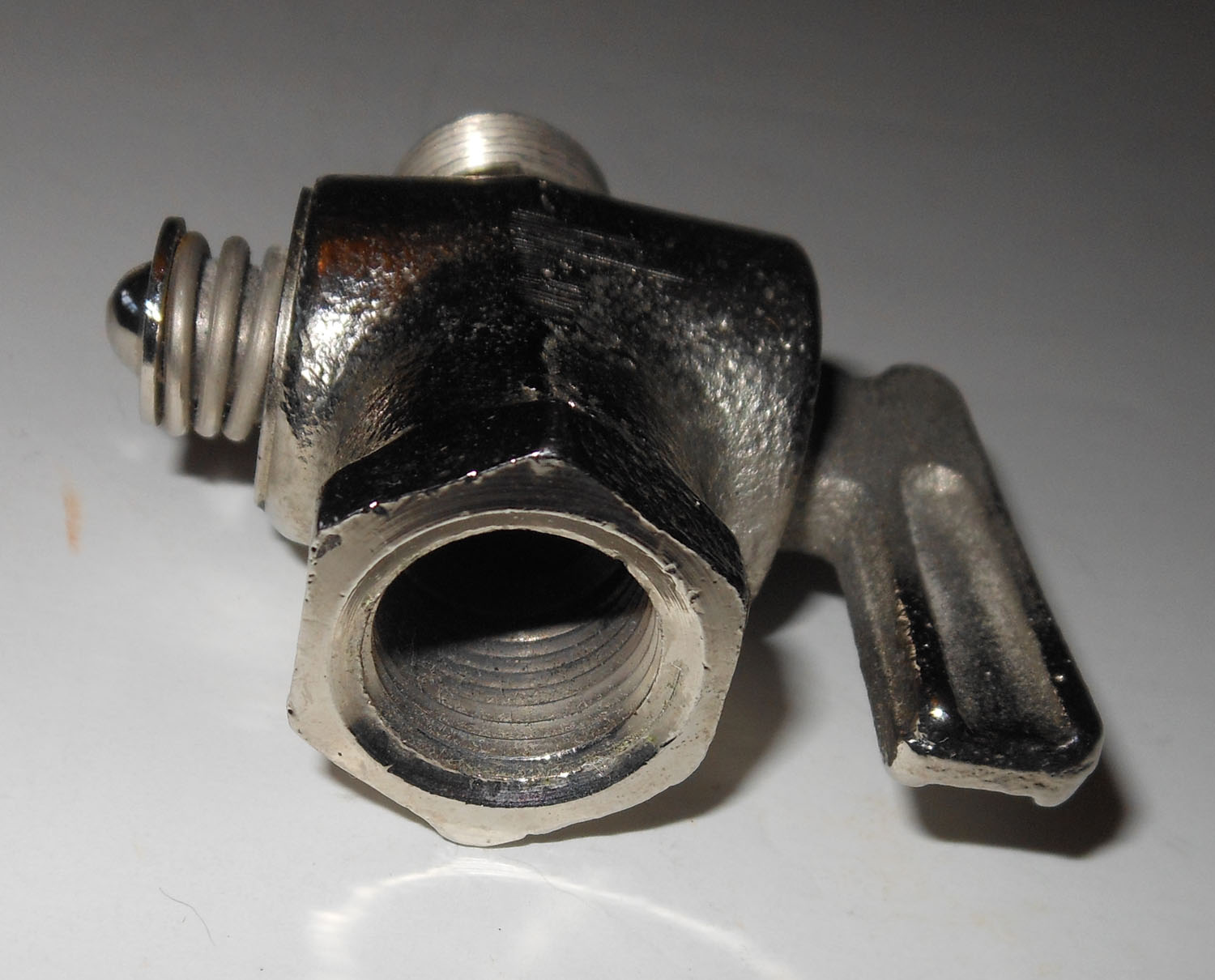 Shut Off Male/Female Threaded