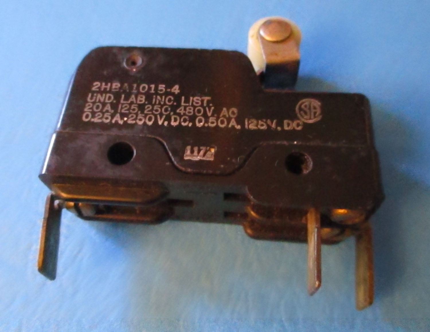 Switch, Roller w/ No Screws 4 Switch, Roller w/ No Screws