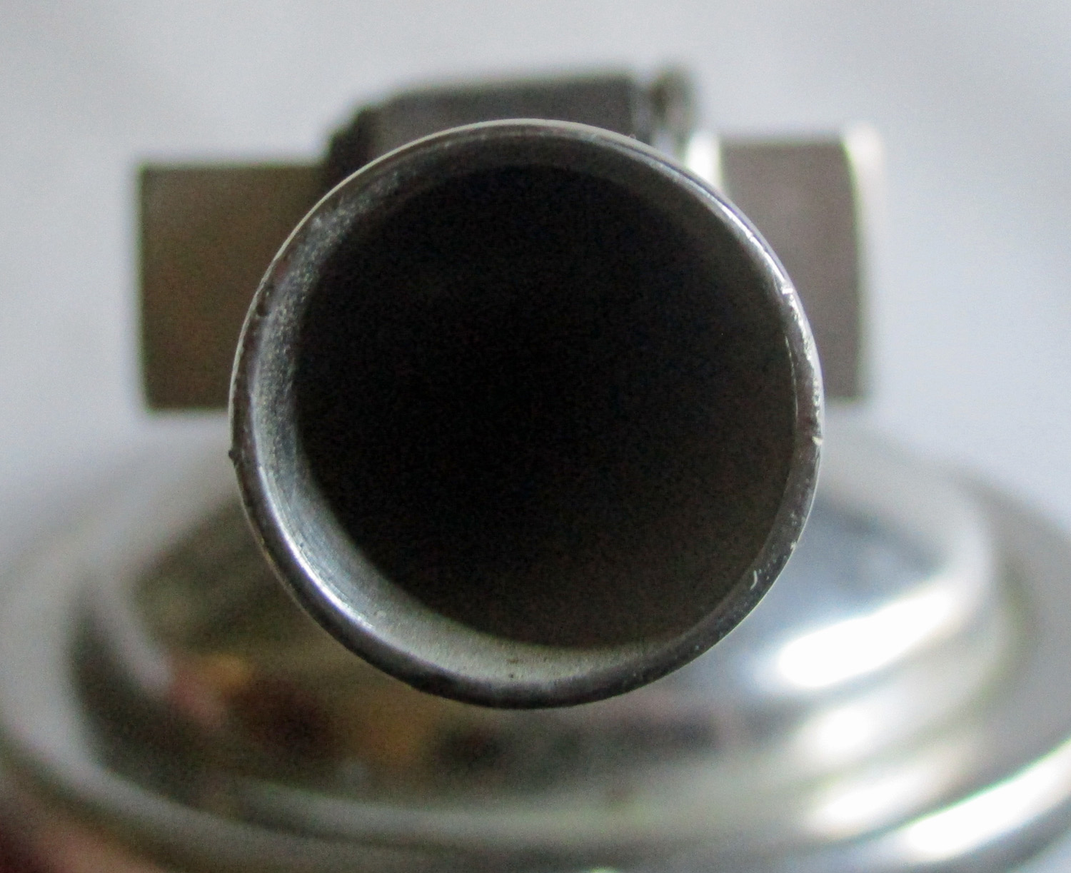 Claw Base Surge Mini-Cup W/ Shut Off