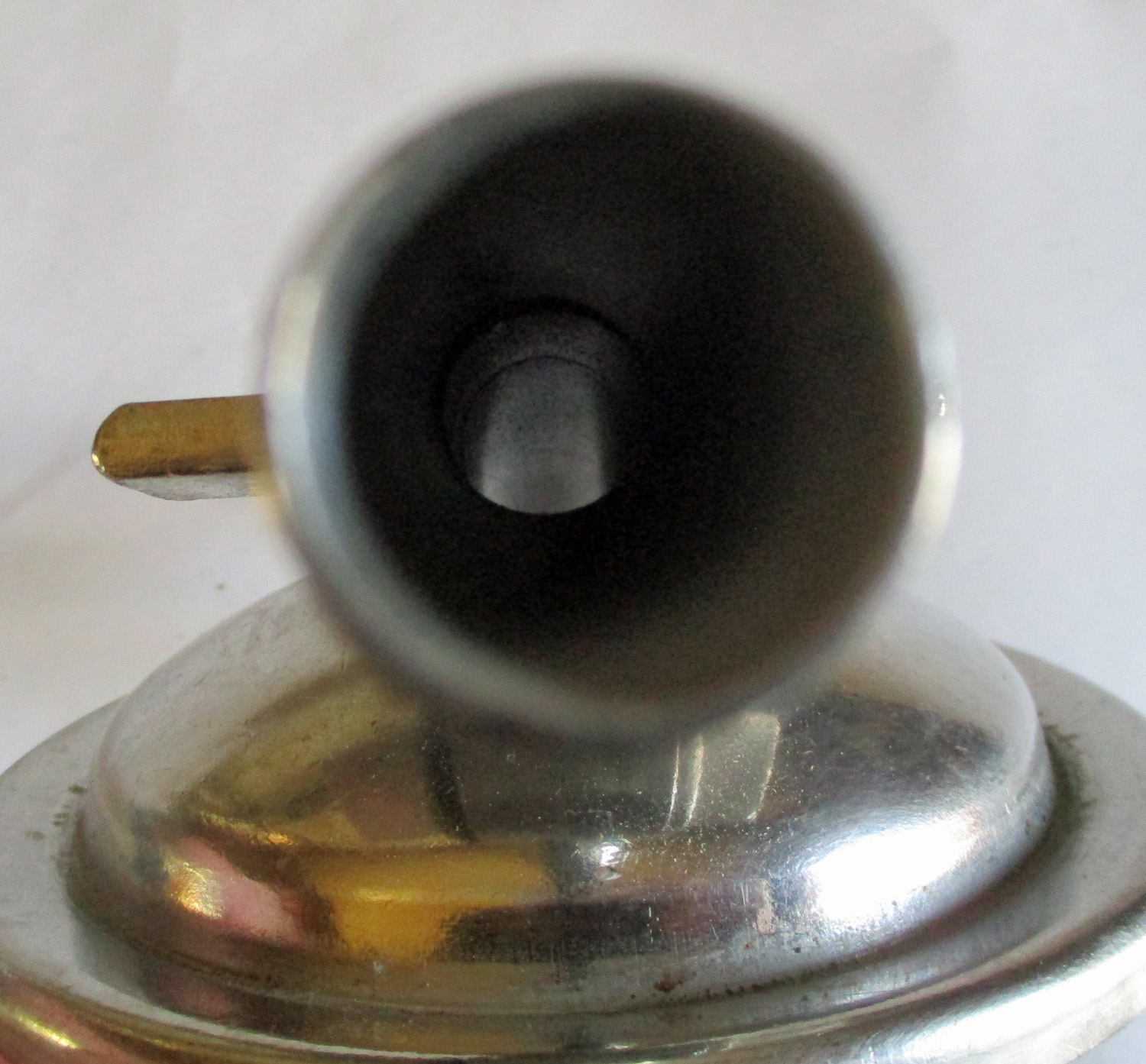 Claw Base Surge Mini-Cup W/ Shut Off
