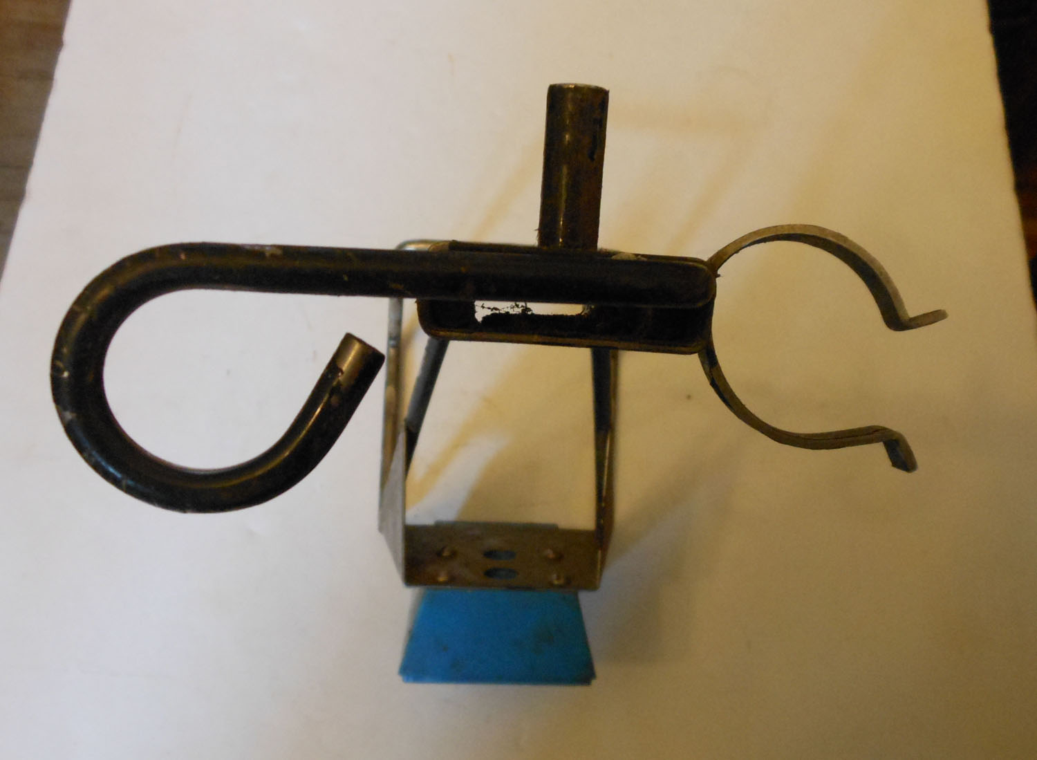 Hanger Tie Stall 8 Hanger Tie Stall