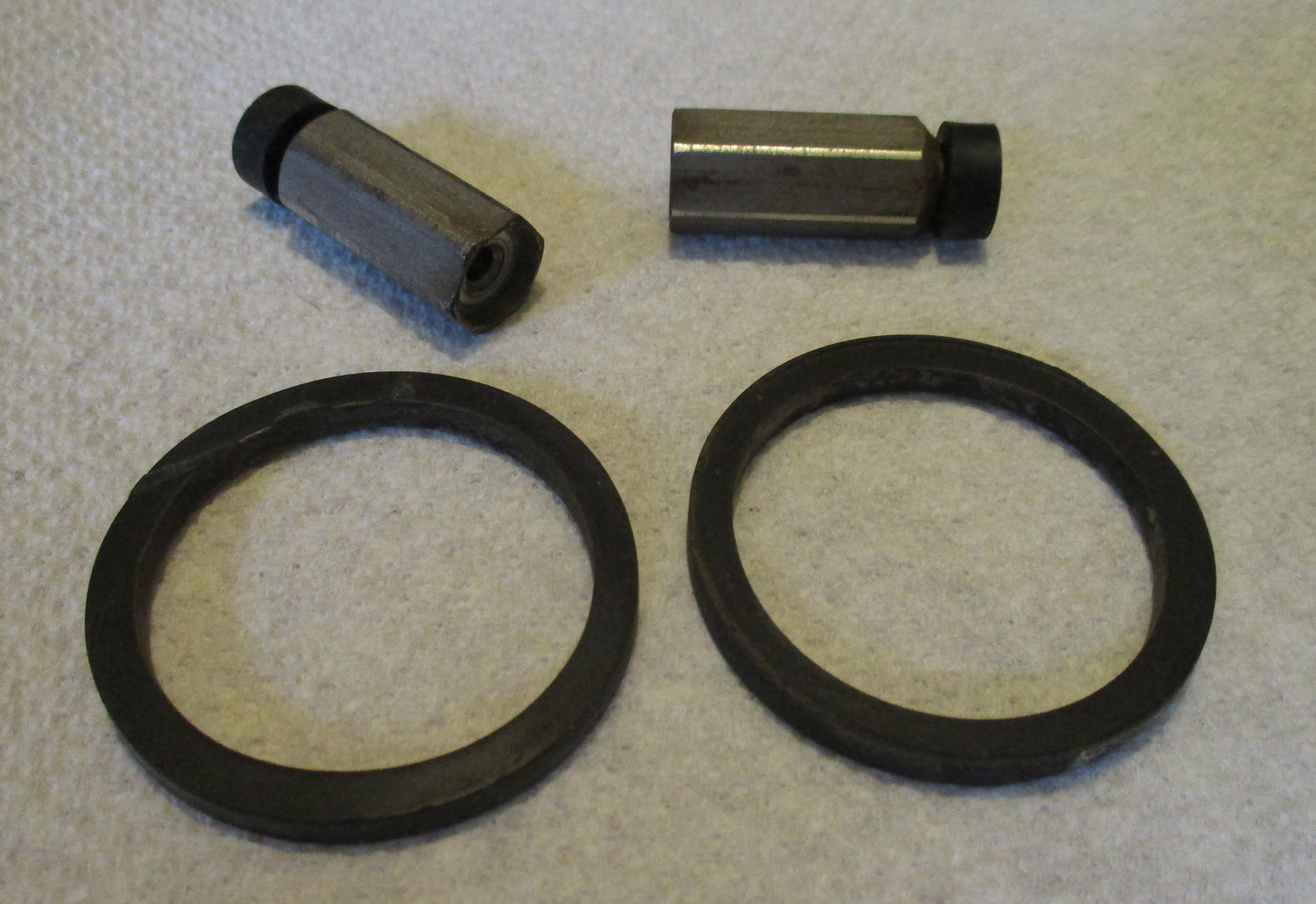 Plungers and O rings for Pulsator, 2 ea. 3 Plungers and O rings for Pulsator, 2 ea.