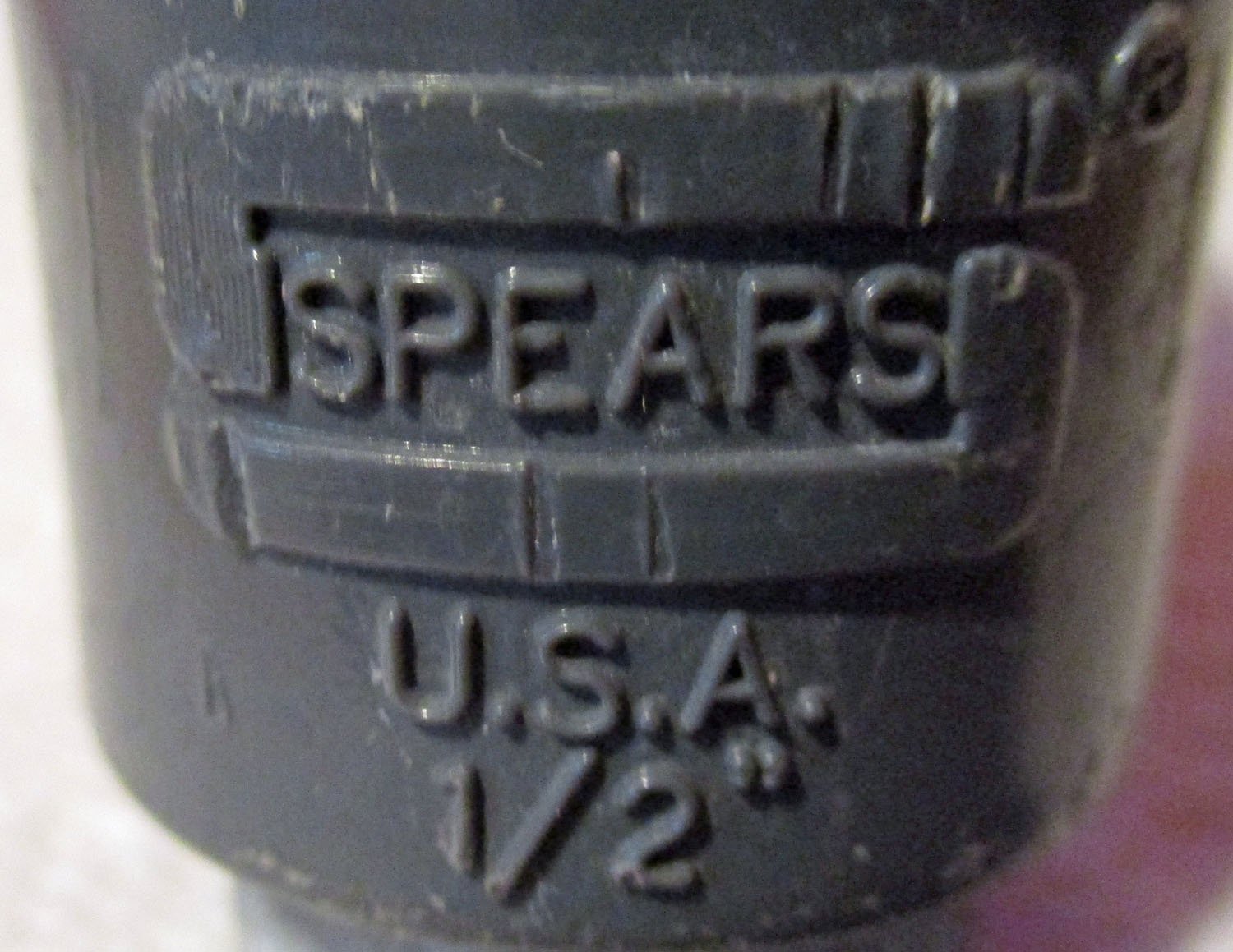 1/2" Threaded 90° Pulsator Connector 9 Connector 1/2", 2"L x 2 1/4"L