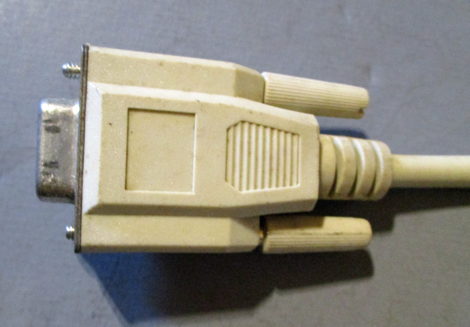 Connection Cord DE-9F Female x DB-25 Serial/Com Port Male 72 1/2"L 4 Connection Cord DE-9F Female x DB-25 Serial/Com Port Male 72 1/2"L
