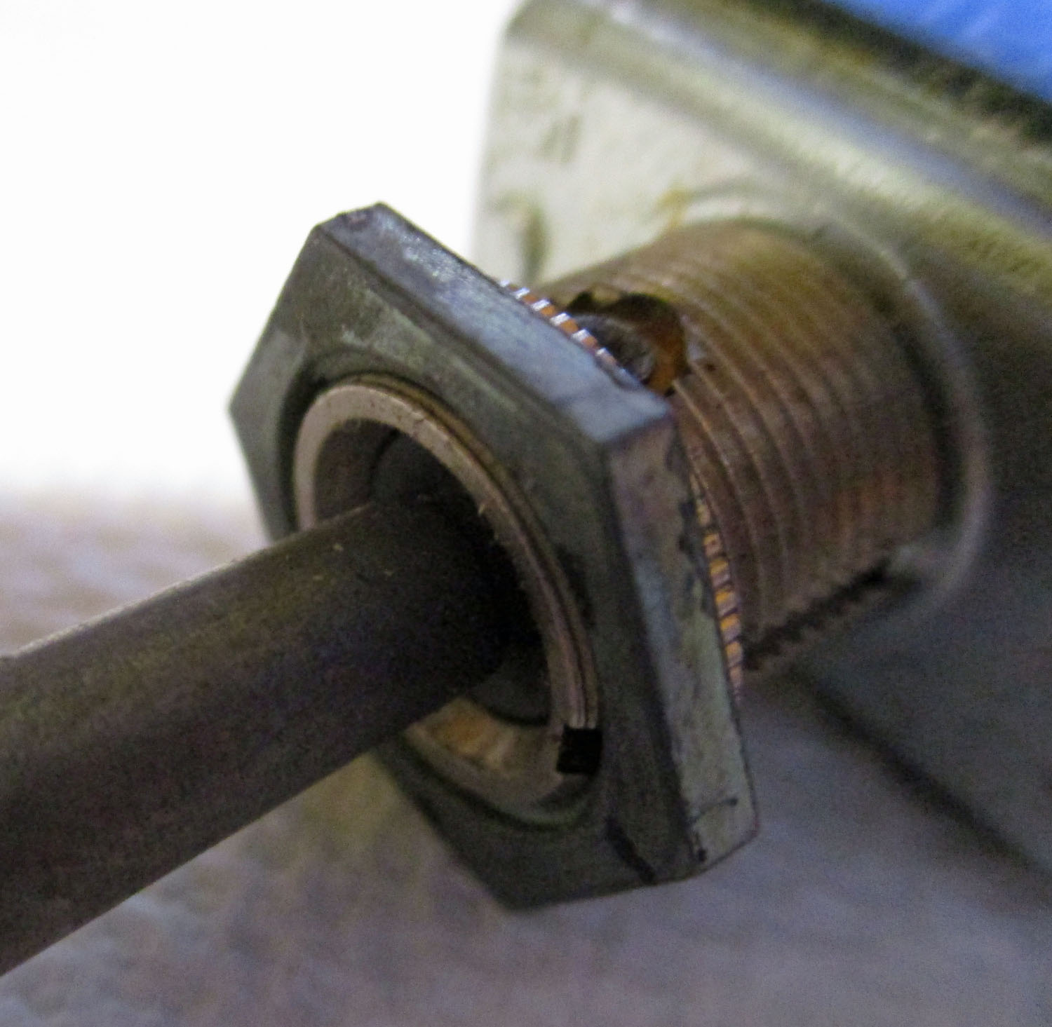 Switch Toggle Momentary 125-250 Vac