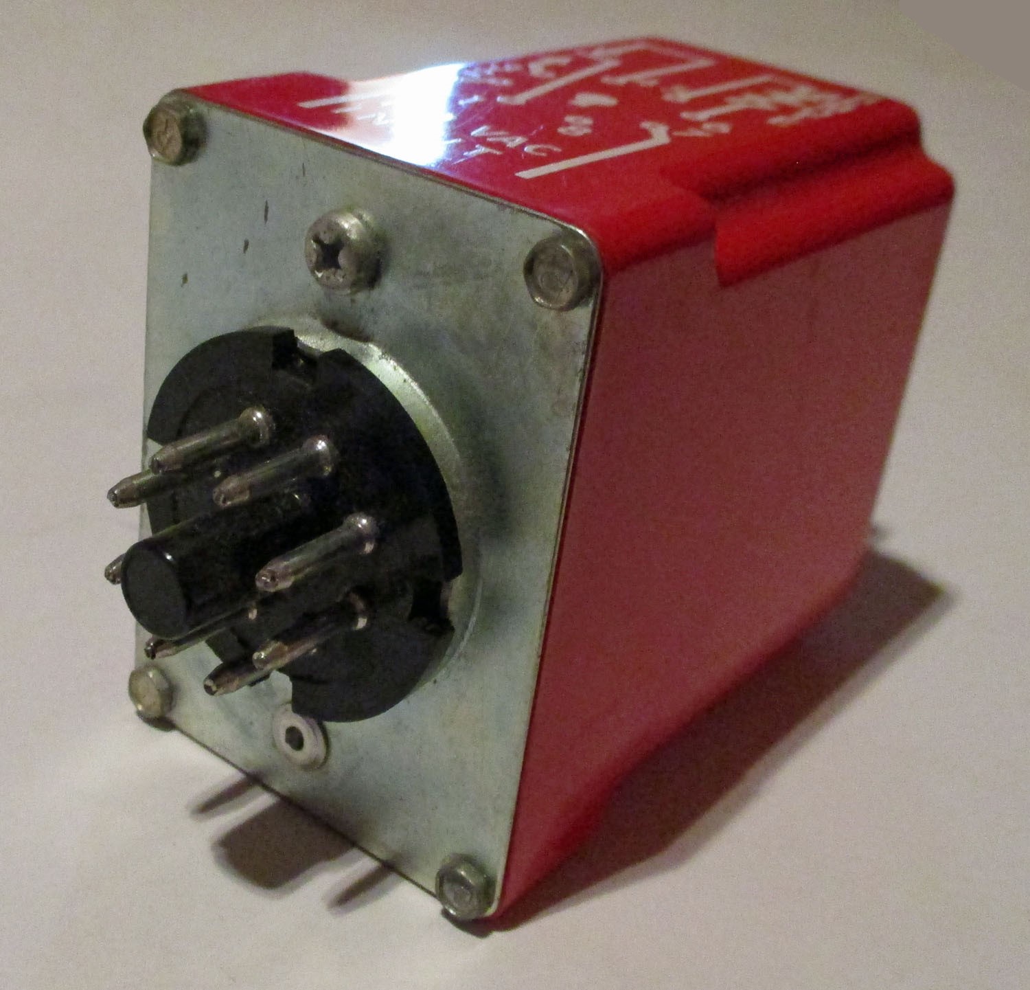 8 Pin Timer for Prep Stall, 120VAC, 150/300 Seconds 4 Timer 8 Pin Range 150/300 120VAC Prep Stall