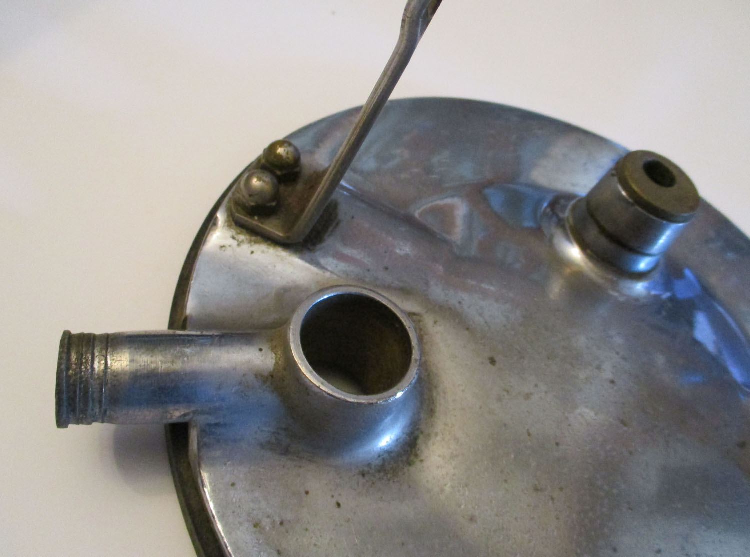 Lid Bucket Old Style w/out Shut Off 7 Lid Bucket Old Style without Shut Off