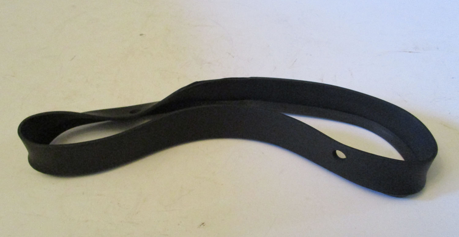 Gasket, Neoprene, Moist Trap 20 3/4"L & 22"L 4 Gasket Moisture Trap Neoprene 22" Long