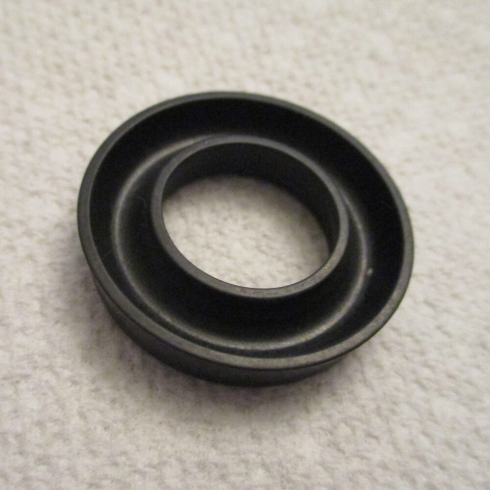 Cup U Packing 1 1/4"OD 11/16"ID