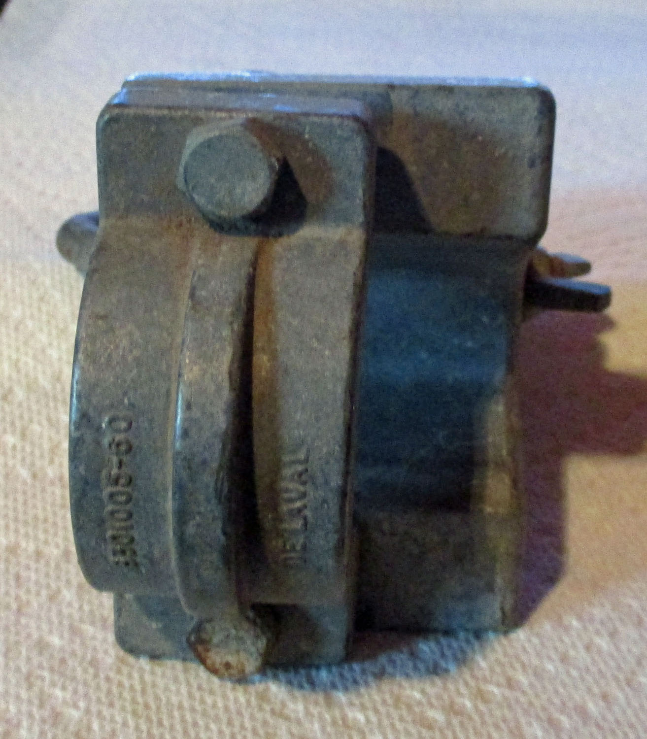 Clamp, Inside When Together 1 7/8&Amp;Quot;L X 1 7/8&Amp;Quot;W