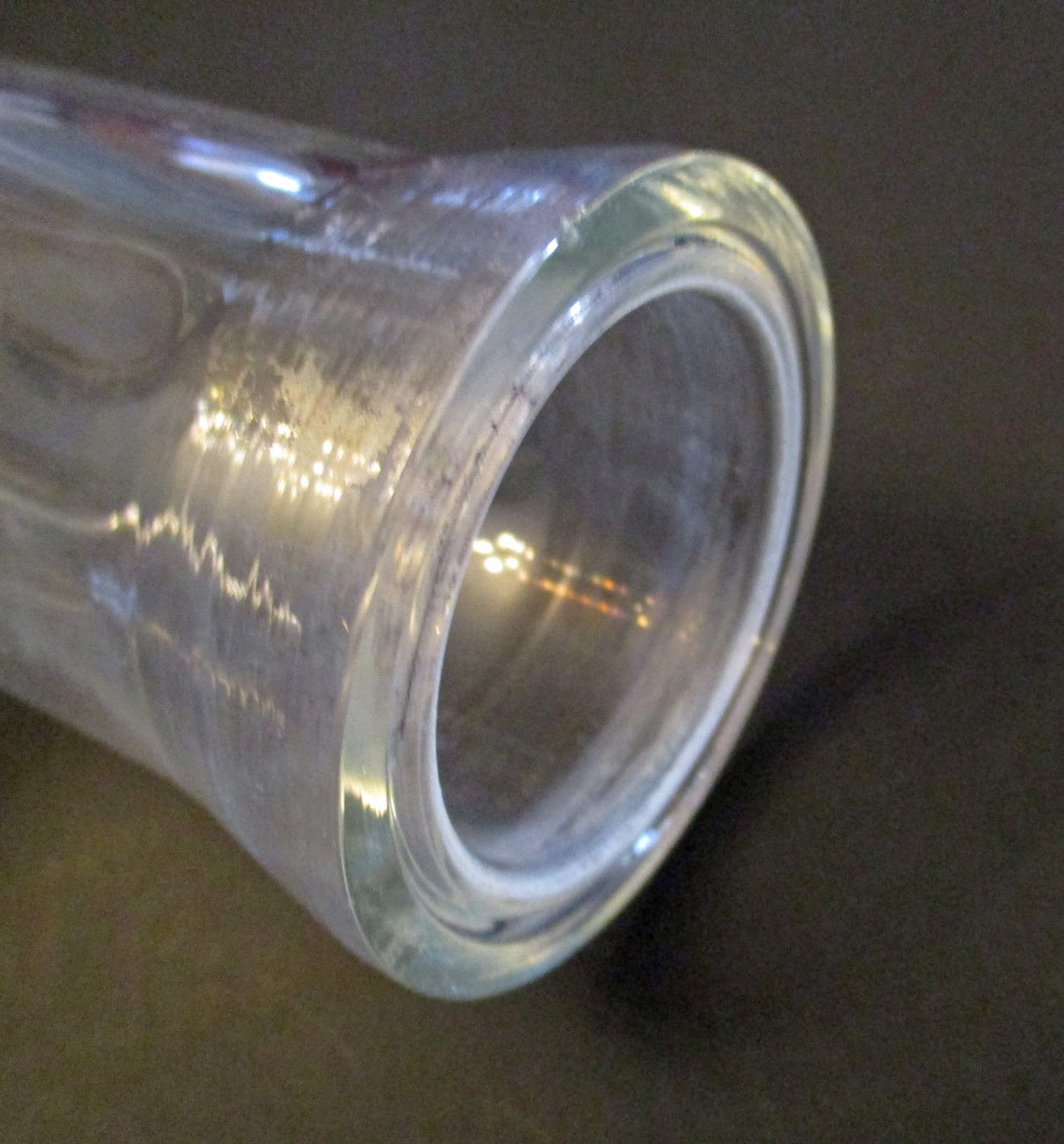 90° Elbow, 1 1/2" Glass 5 Elbow 90° 1 1/2" Glass 4 3/8"L Sides