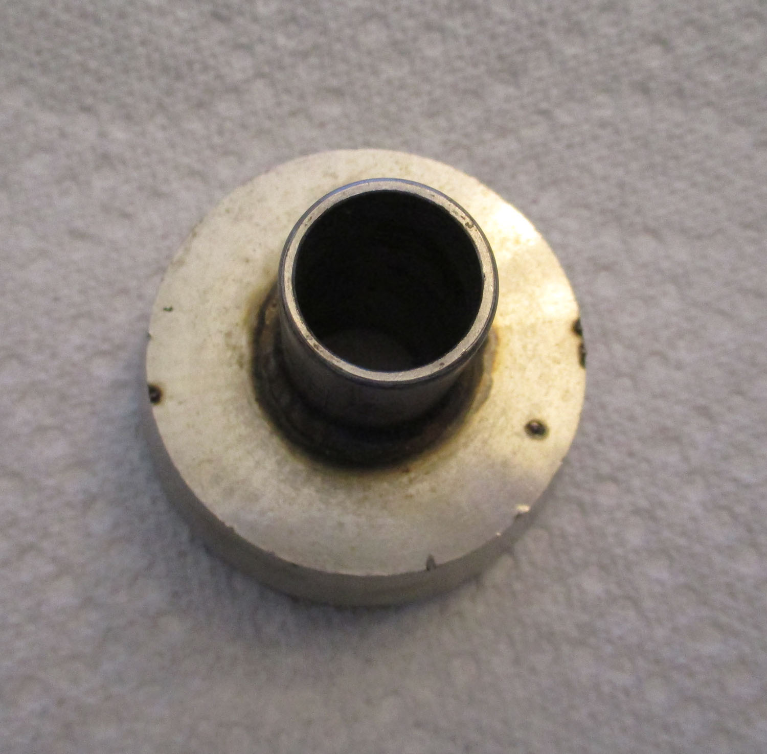 Cap End with 3/4" Nipple 4 Cap End with 3/4" Nipple