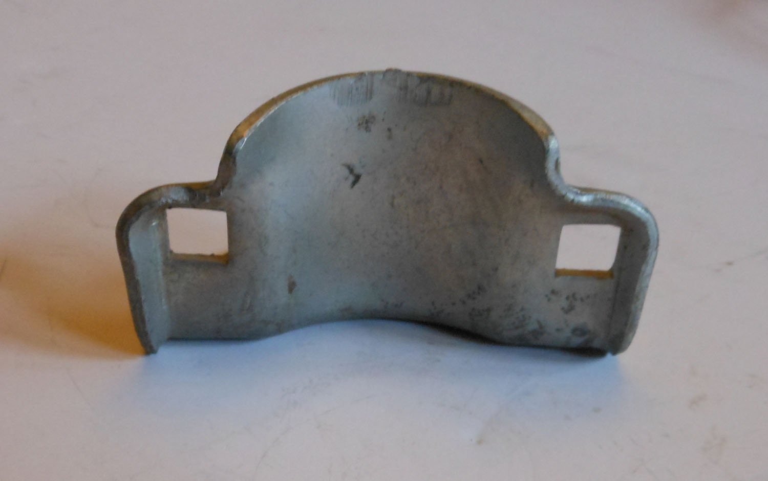 Clamp Half Wall Mount 1 1/2&Amp;Quot; Pipe