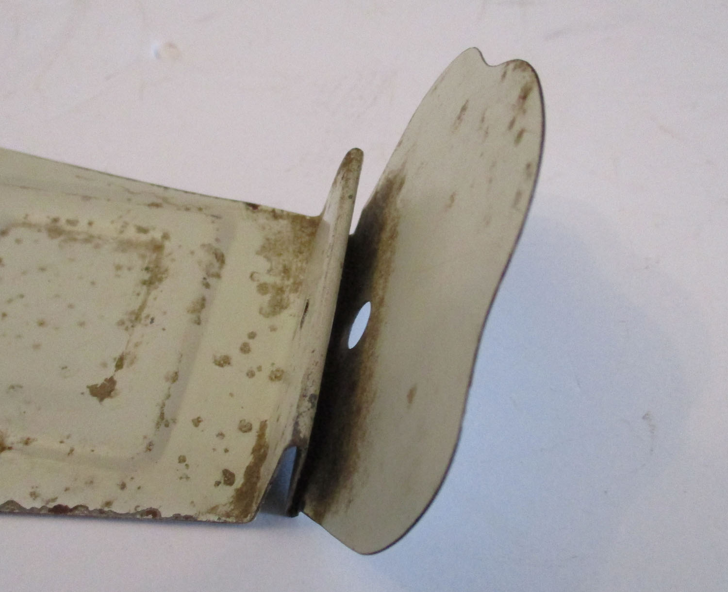 Bracket White Metal 10 3/4"L 7 Bracket White Metal 10 3/4"L