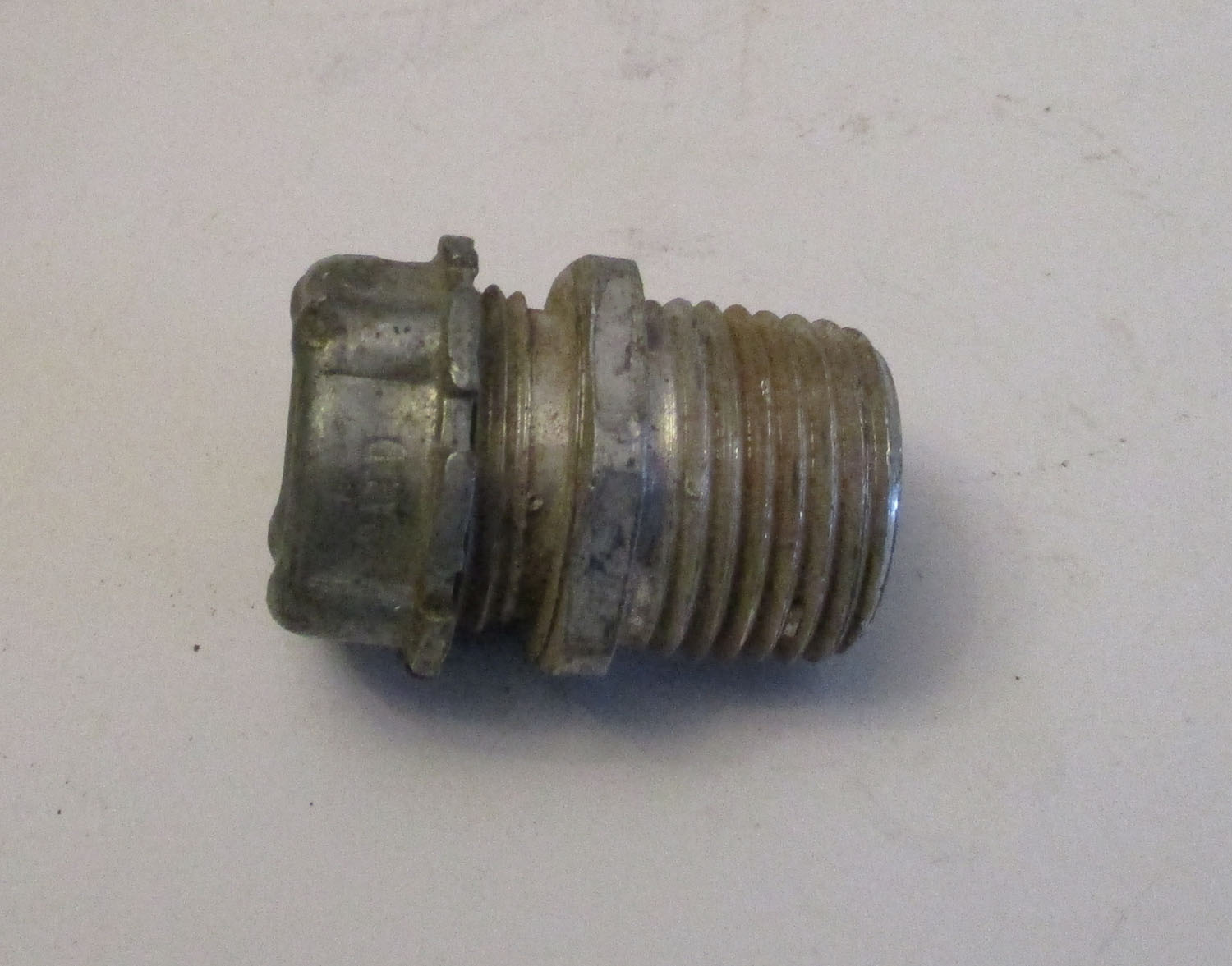 Connector Conduit THD 3/4"OD Metal 6 Connector Conduit THD 3/4"OD Metal