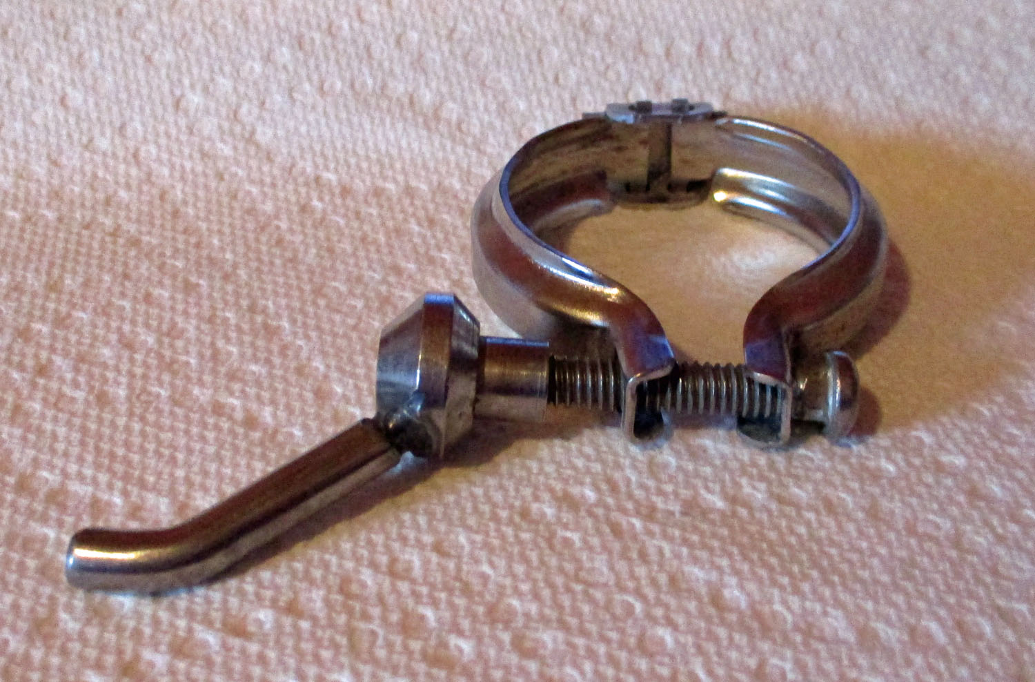 Clamp Adjustable For 1 1/2&Amp;Quot; Pipe