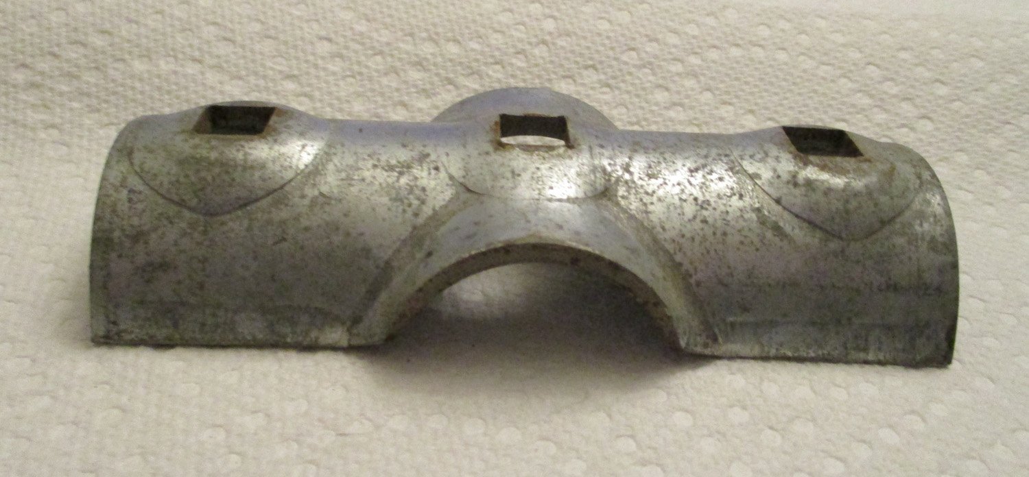 Clamp w/Bolts for 1 1/2" Pipe 4 Clamp Half Hanger for 1 1/2" Pipe 5"L