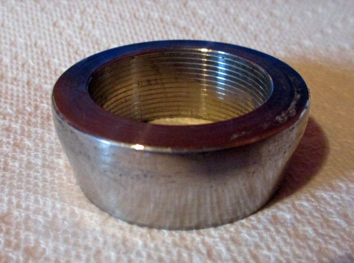 Roll-On Flush Ferrule for 1 1/2" Pipe 4 Ferrule Flush Roll-On Glass 1 7/8"-2 32"OD, 1 1/2"-1 13/16"ID