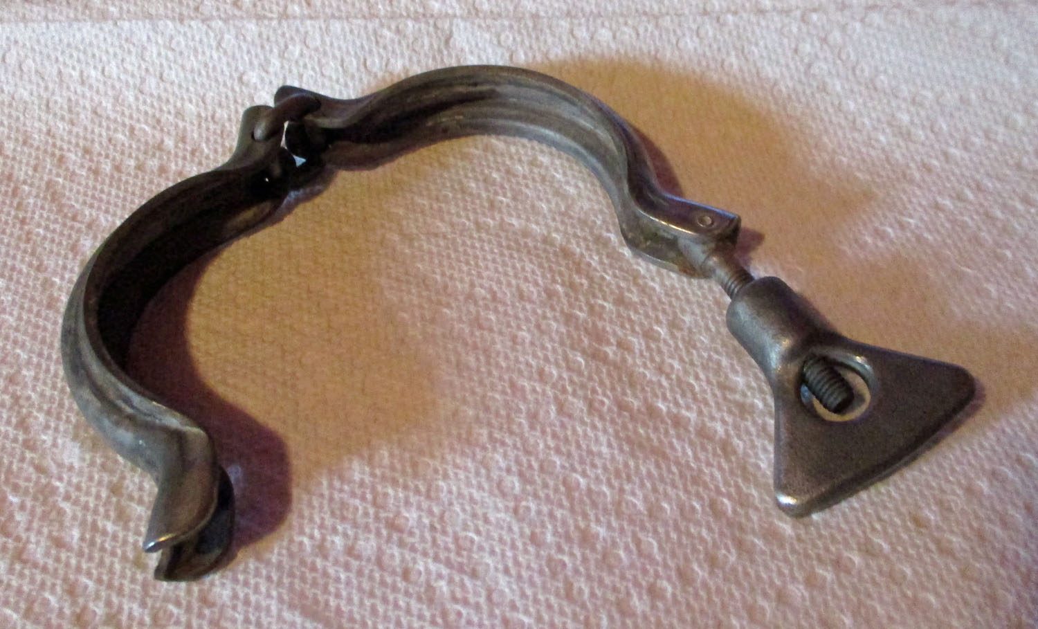 Clamp Adjustable For 2&Amp;Quot; Pipe