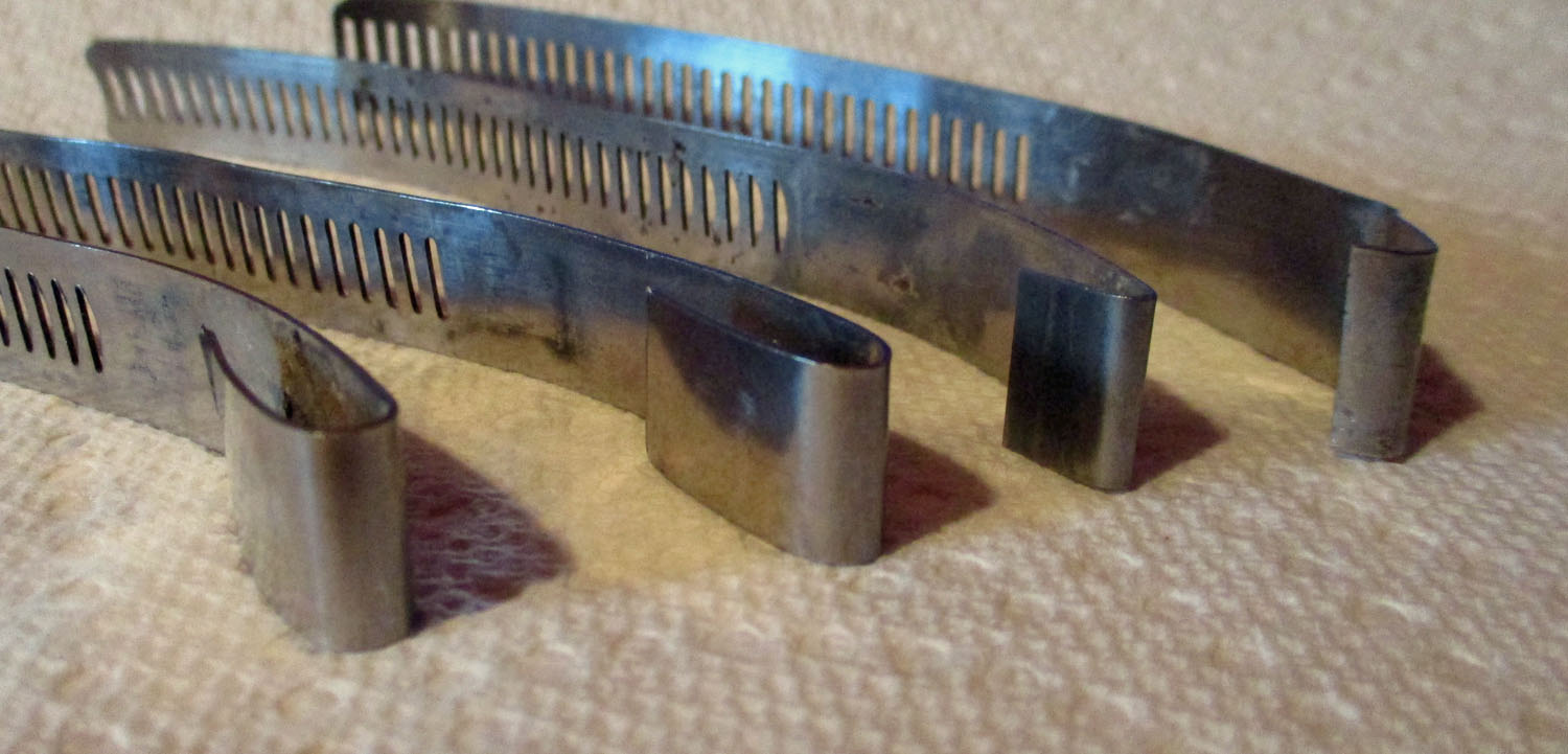 Male Clamp Half for 3" Pipe, Pkg/4 5 Clamp Half Male 5 1/2"L Pkg of 4
