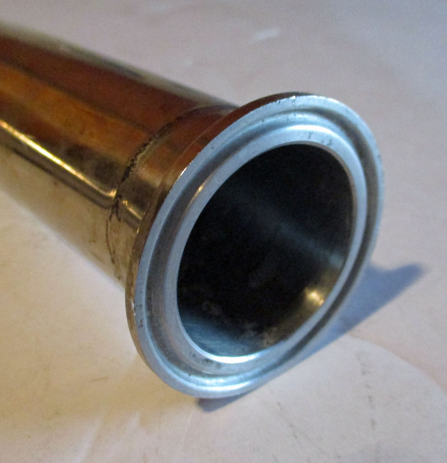 Pipe 1 1/2", w/90° Bend & Tri-Clover Ferrules 12"L x 5 1/2"W 6 Pipe 1 1/2", w/90° Bend & Tri-Clover Ferrules 12"L x 5 1/2"W