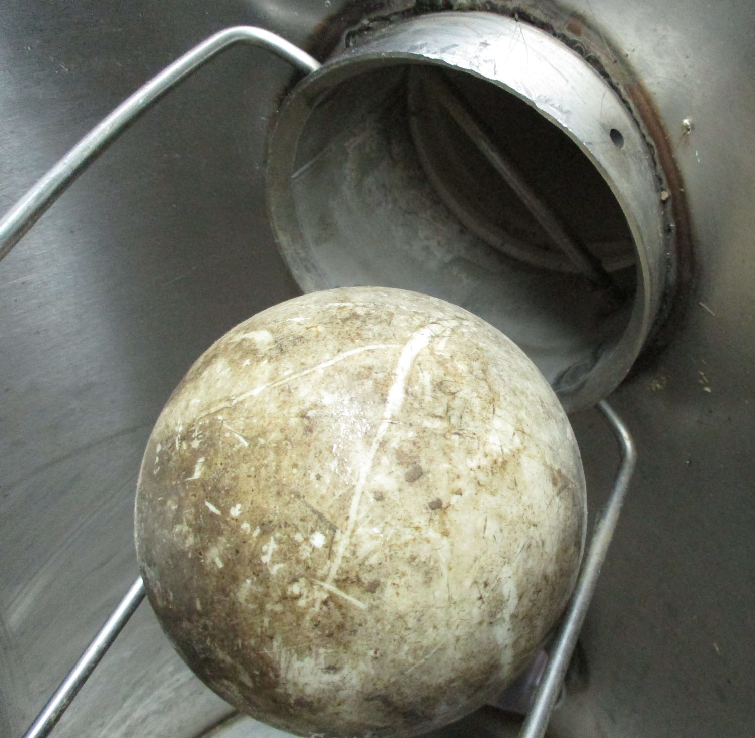Bucket Trap w/ Ball SS 12"OD 6 Trap Bucket w/ Ball SS 12"OD