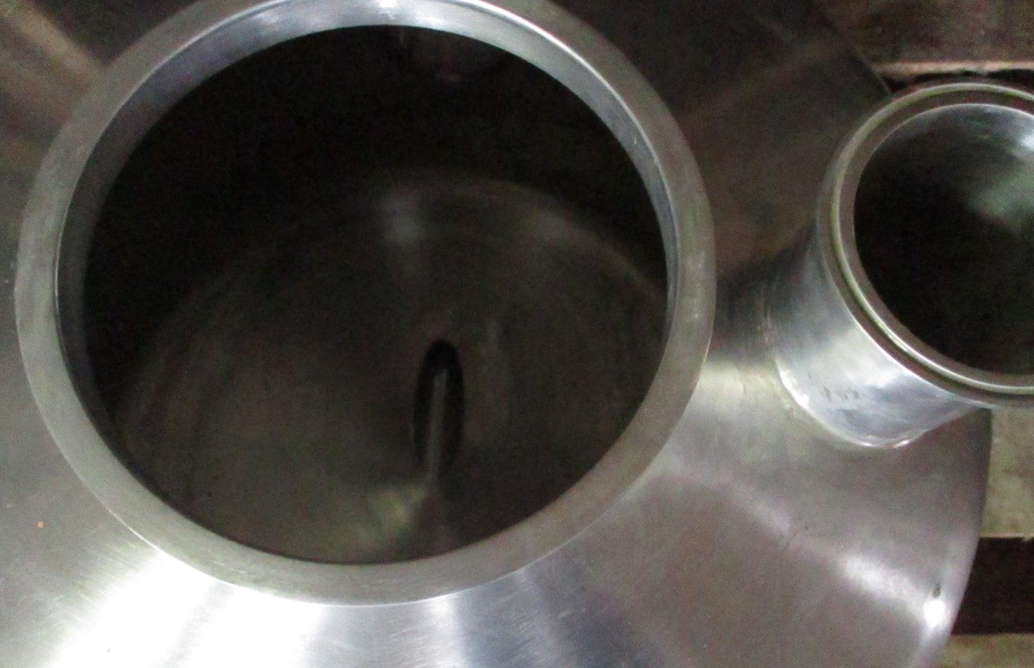 Receiver SS 3" Pipe w/ 60° Offset Inlets-No Lid 8 Receiver SS 3" Pipe w/ 60° Offset Inlets-No Lid
