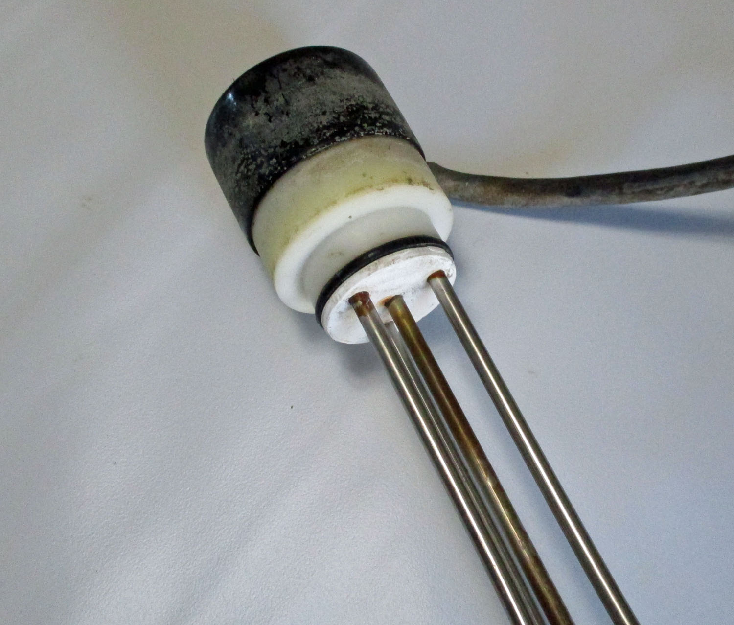 Cap & Cover w/ 4 Probes 15 3/4"L & 15 1/2"L & 15"L & 8"L 4 Cap & Cover w/ 4 Probes 15 3/4"L & 15 1/2"L & 15"L & 8"L