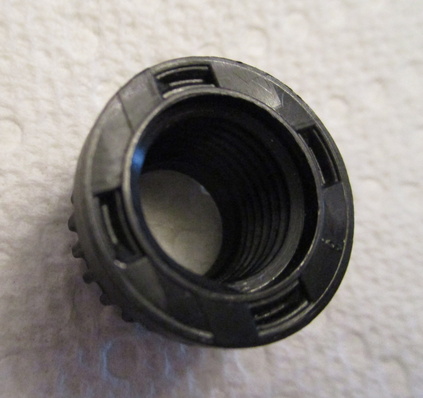 Plastic Knob, 1/2-20 THD SZ 6 Knob Plastic 1/2-20 THD SZ