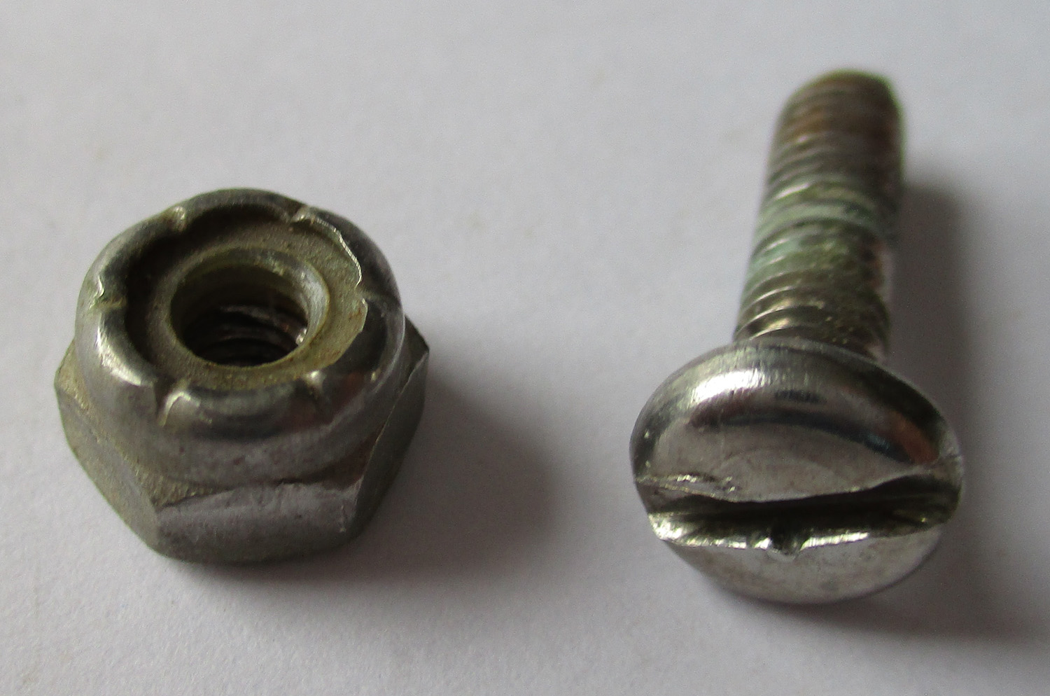 Screw w/Nut, 11/16"L #8-32 THD SZ, Nut, 1/4"H, Pkg./2 4 Screw w/Nut, 11/16"L #8-32 THD SZ, Nut, 1/4"H, Pkg./2