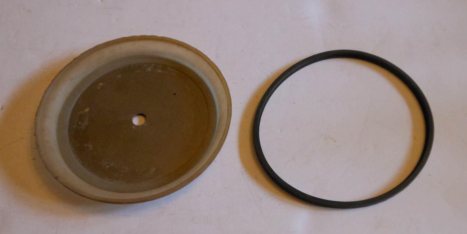 Lid Metal and Rubber 4 1/4" OD 4 Lid Metal and Rubber 4 1/4" OD