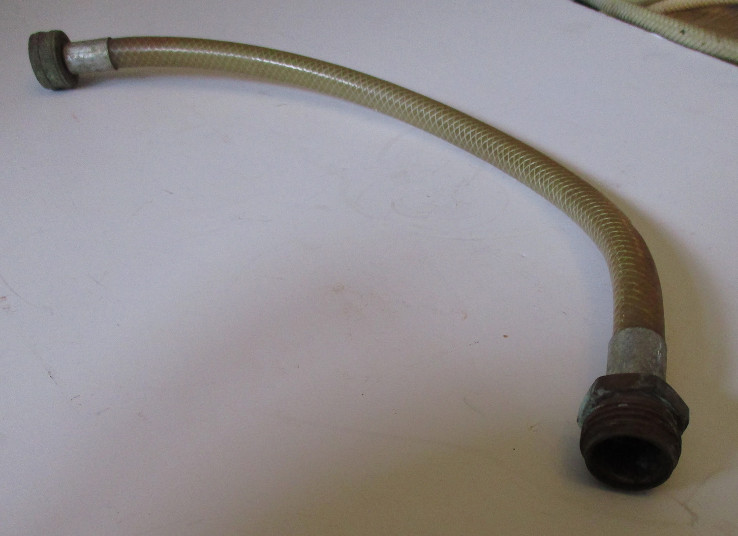 Hose 19 1/2"L 4 Hose 19 1/2"L