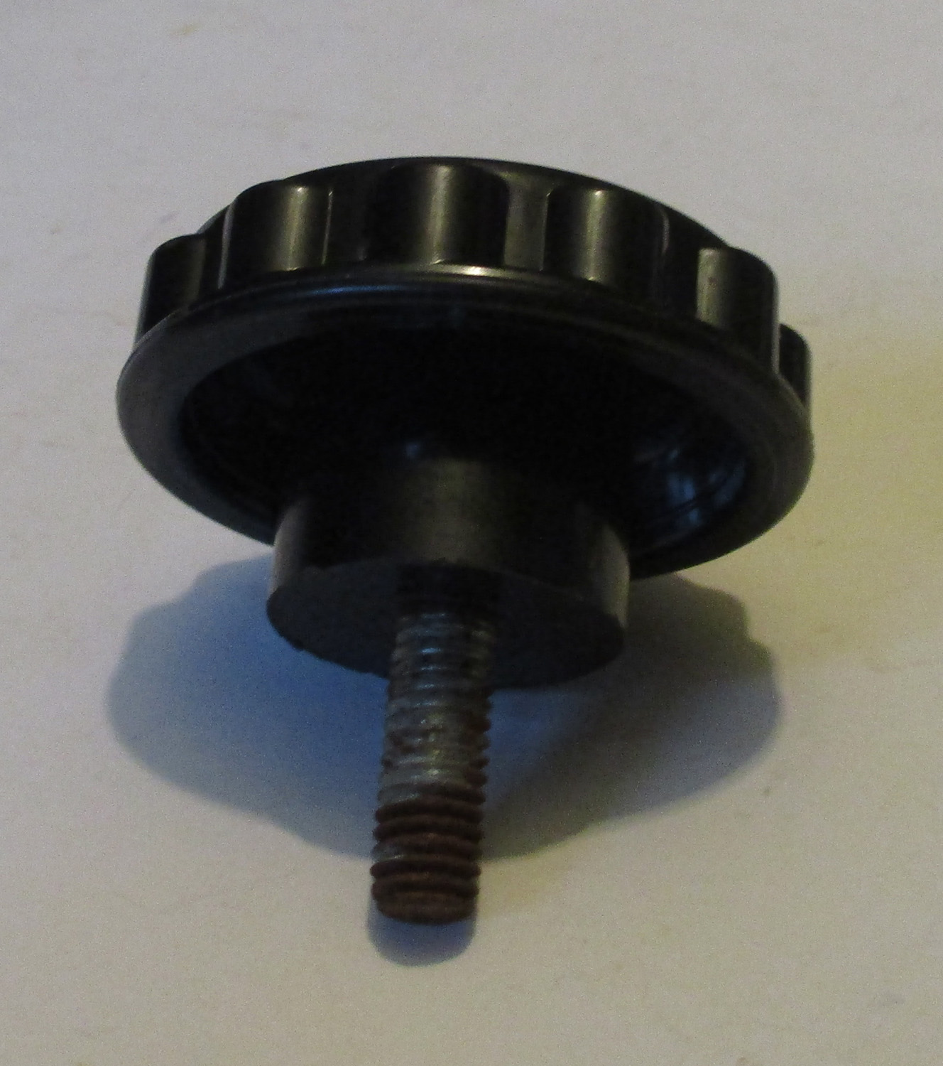 Knob with Threaded Connection 4 Knob with Threaded Connection
