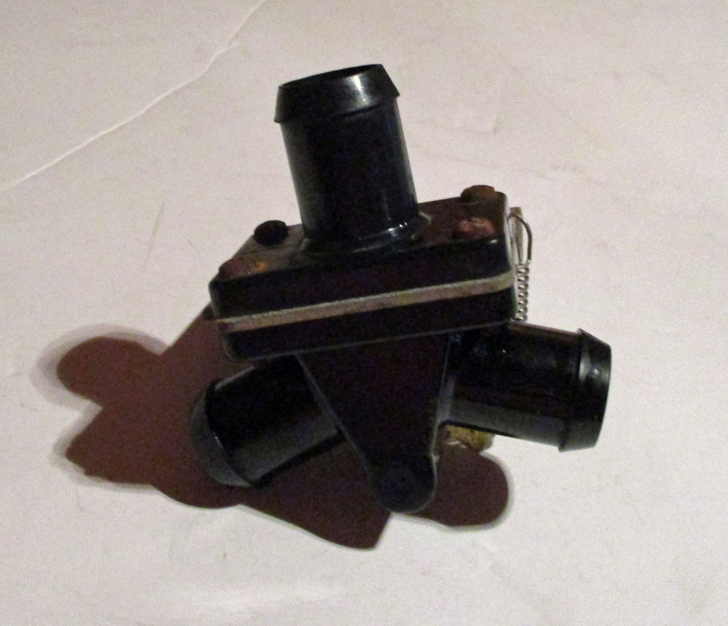 Spring-Operated Drain 6 Drain 4 3/8"L x 3 5/8"W o/all